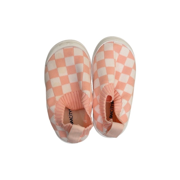 BMCity Other - Toddler Girls Pink and White Checkered Slip-On Sneakers